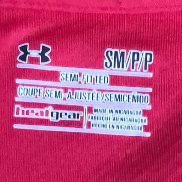 Under Armour Bundle of Two Athletic Tops Graphic Size Small Long & Short Sleeve - Picture 5 of 14